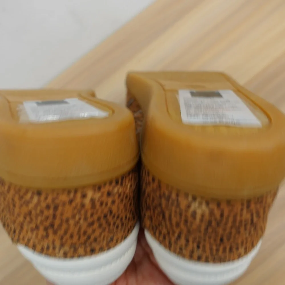 Indie Leopard Sneaker Shoes Womens 6 Tan Retro Y2K Cheetah Low Top DV Dolce Vita